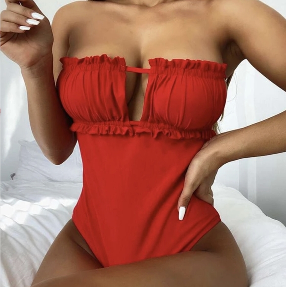 Shein Bandeau One Piece Swimsuit - Picture 4 of 4